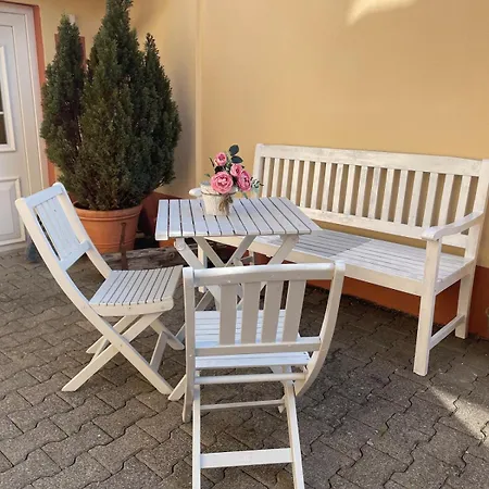 Am Keltenberg, La Stella, Bonifatiusroute * Glauburg