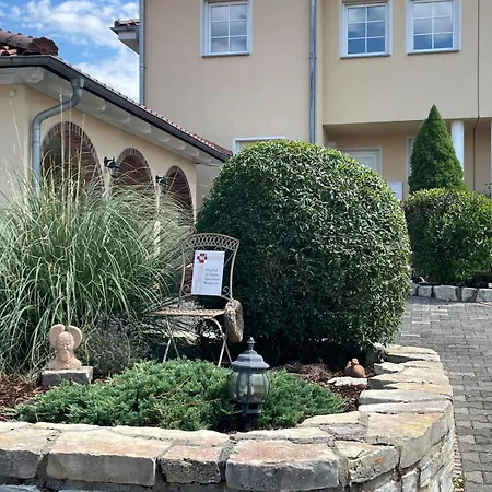 Apartment Am Keltenberg, La Stella, Bonifatiusroute Glauburg