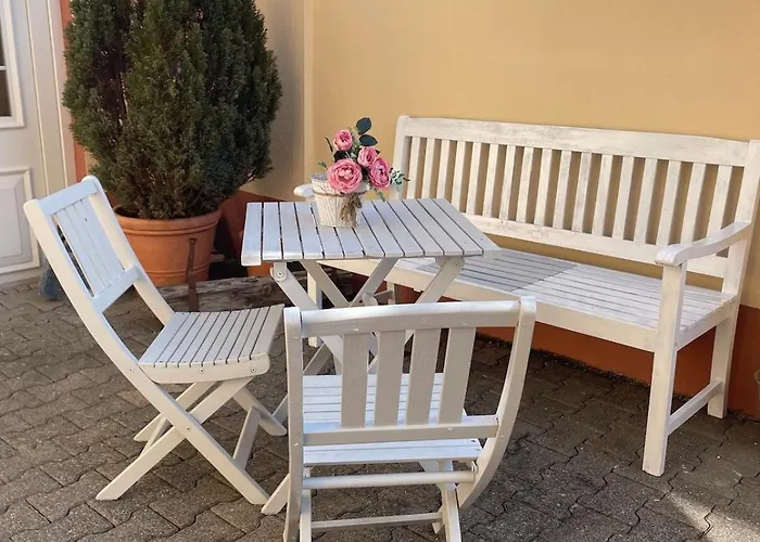 Am Keltenberg, La Stella, Bonifatiusroute * Glauburg